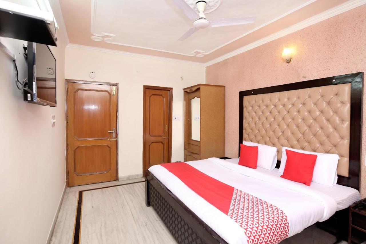 Hotel Amar Chandīgarh Zewnętrze zdjęcie